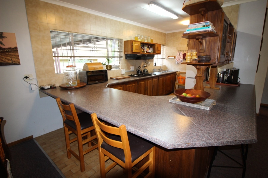 4 Bedroom Property for Sale in Heuwelsig Free State